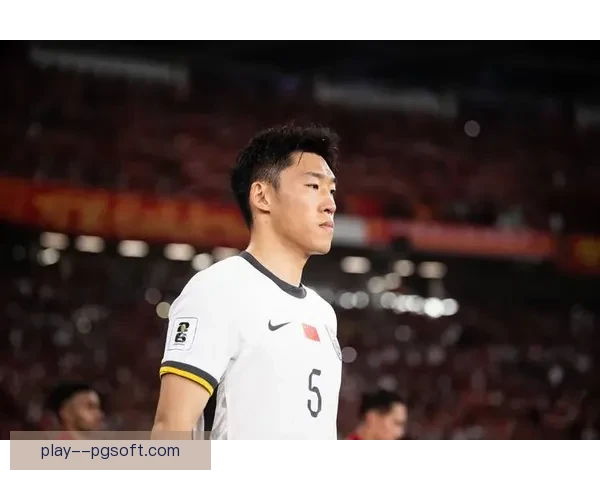 上海申花年轻后卫朱辰杰首发对阵日本队表现稳健展现潜力